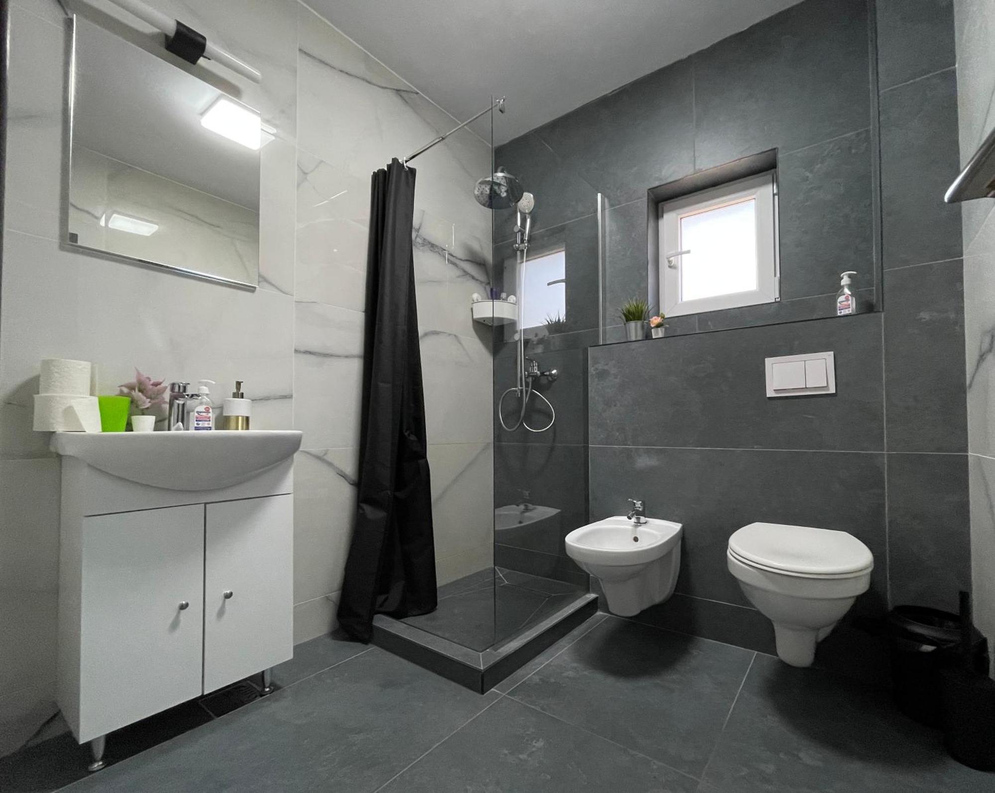 Amurresidence Sauna 5 Apartments Free Parking Jászvásár Kültér fotó