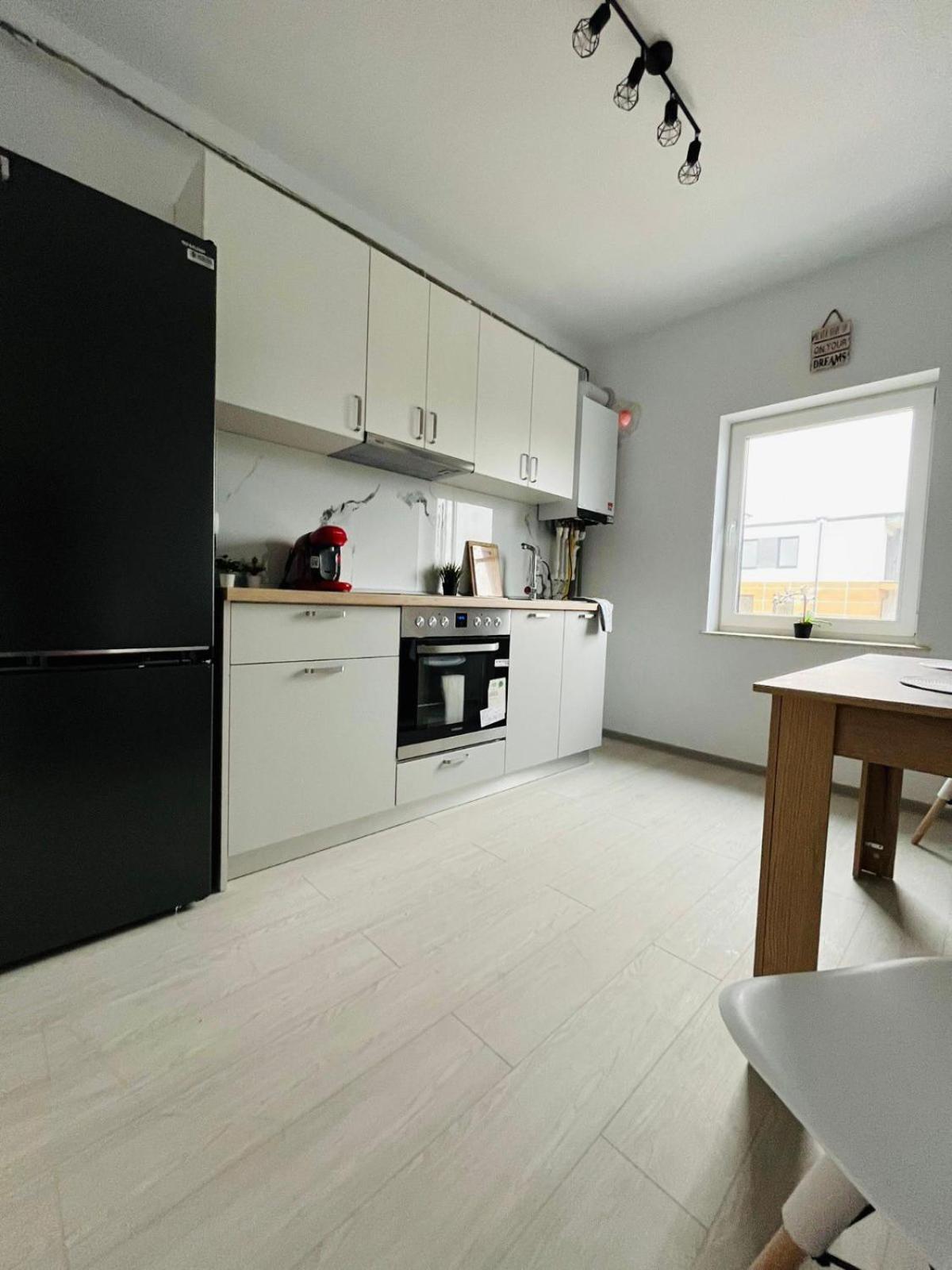Amurresidence Sauna 5 Apartments Free Parking Jászvásár Kültér fotó